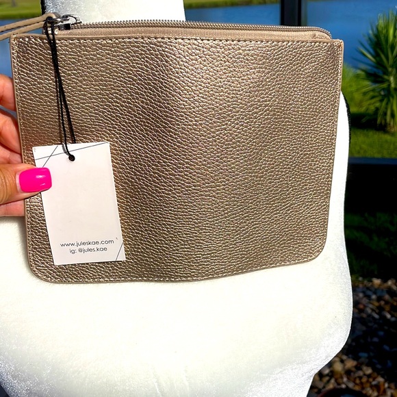 Jules Kae Metallic Clutch Cosmetic Makeup Bag. - Picture 4 of 4